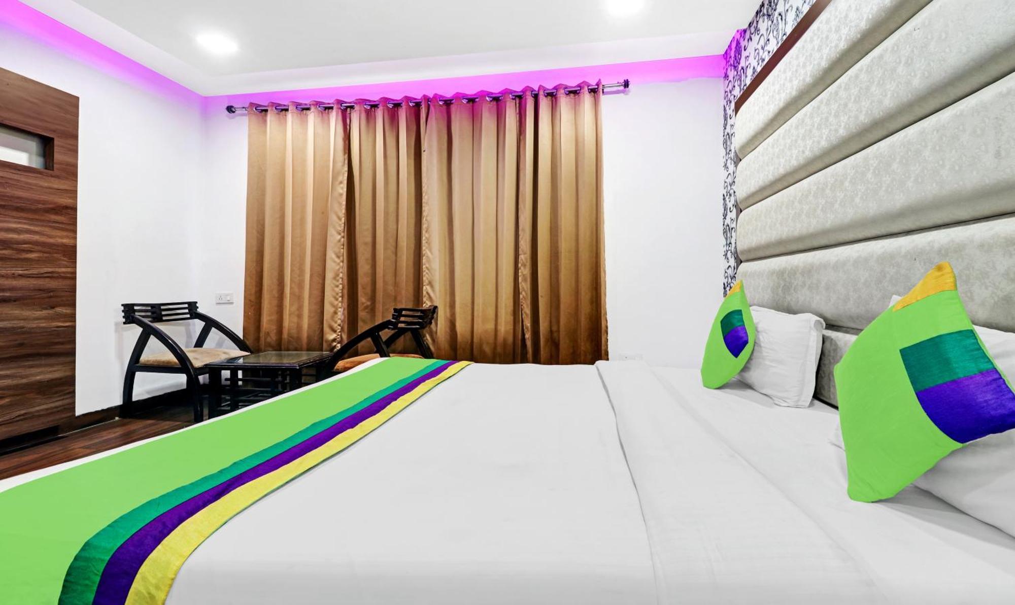 Itsy Hotels Unique - Near Railway Station Amritsar Exterior foto